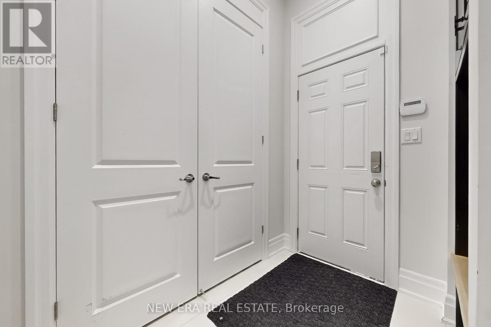 19 Hugh Mccutcheon Way, Vaughan, Ontario  L4H 4S8 - Photo 13 - N13112054