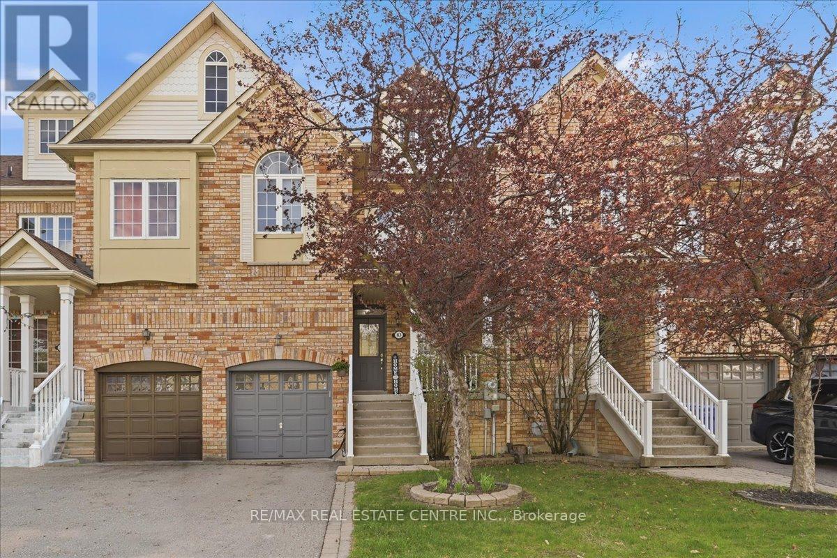 83 LIMERIDGE STREET, Aurora, Ontario