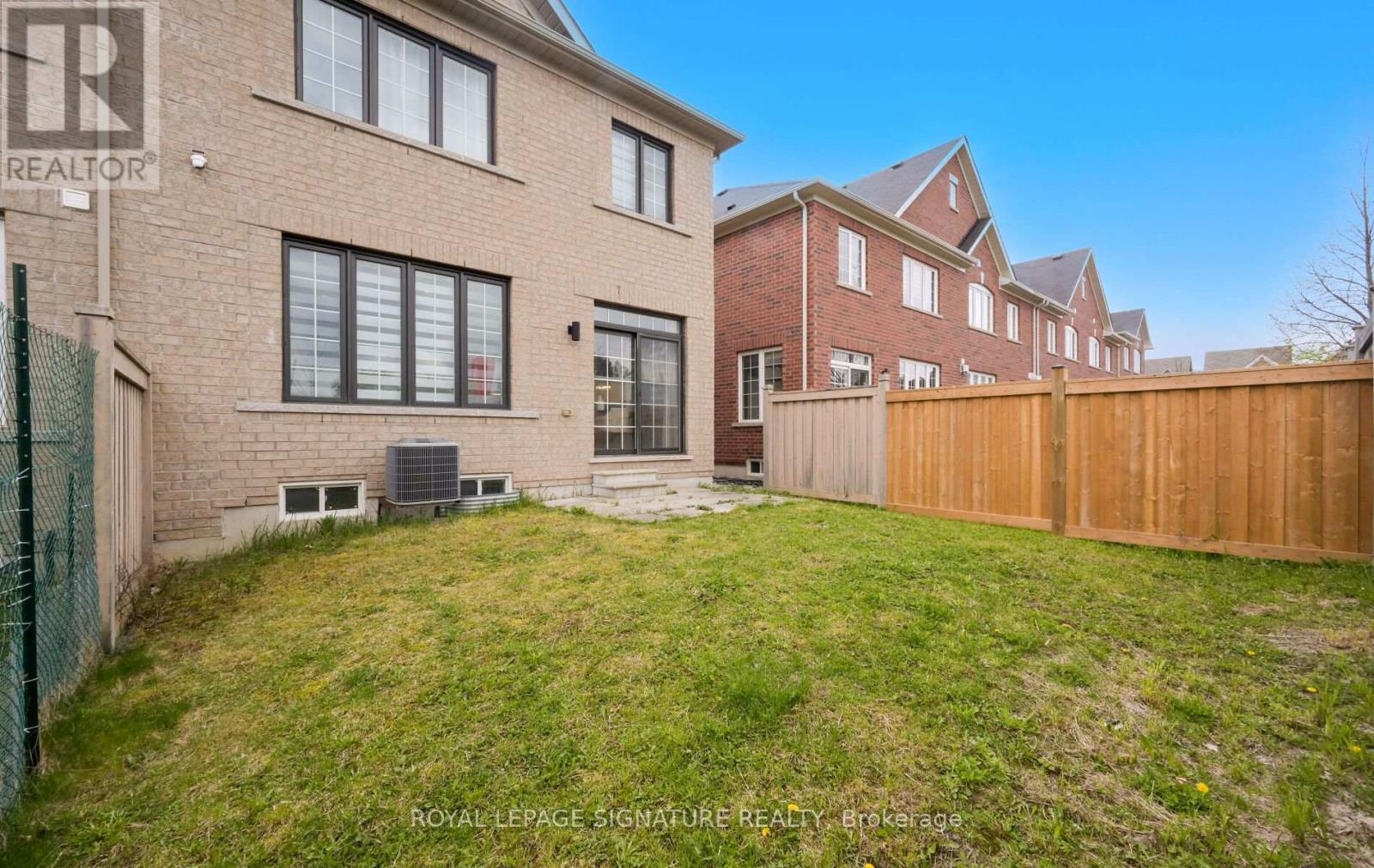 12 Avonmore Trail, Vaughan, Ontario  L6A 4Y4 - Photo 29 - N13112084