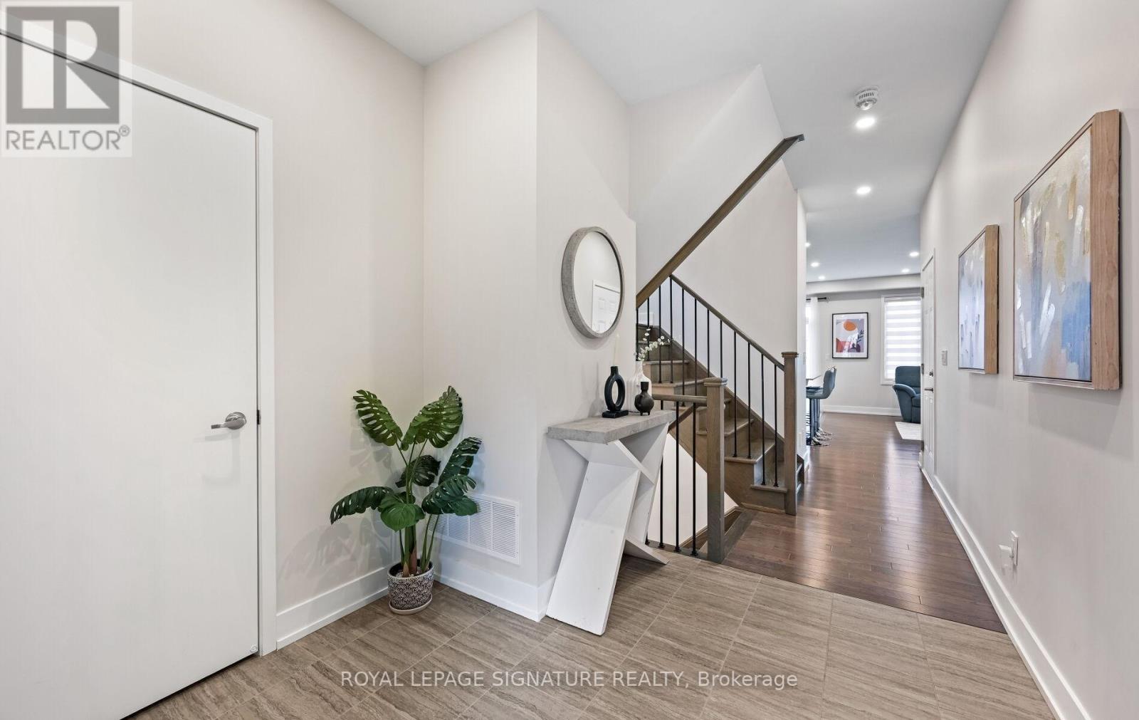 12 Avonmore Trail, Vaughan, Ontario  L6A 4Y4 - Photo 5 - N13112084