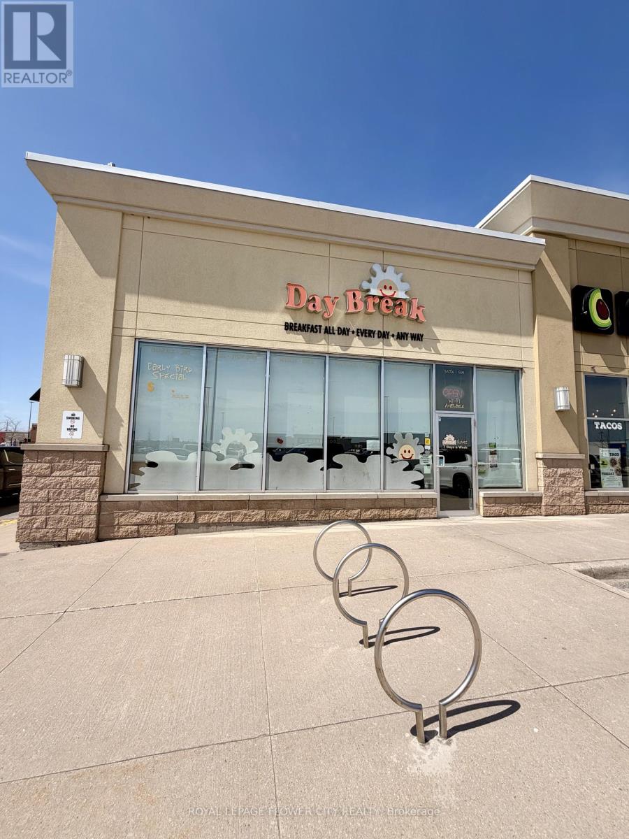 1 - 547 HOLLAND STREET W, Bradford West Gwillimbury, Ontario