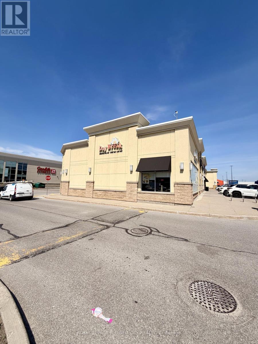 1 - 547 Holland Street W, Bradford West Gwillimbury, Ontario  L3Z 0C1 - Photo 4 - N13112114
