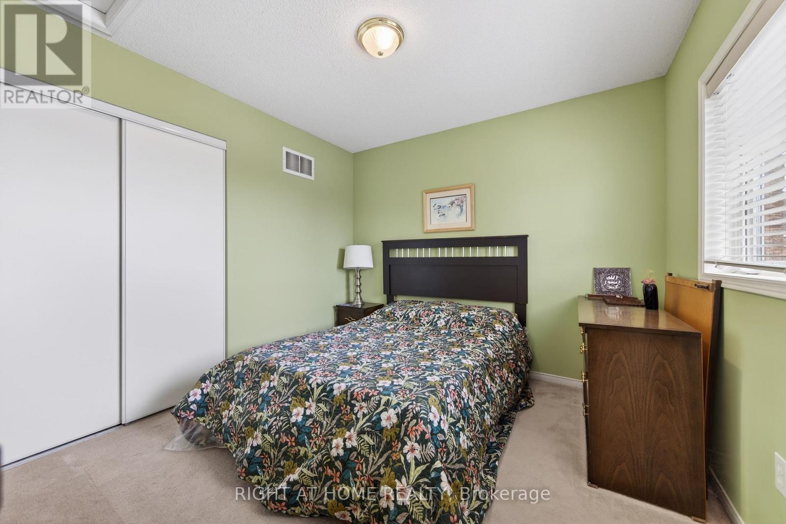 1338 Vincent Crescent, Innisfil, Ontario  L9S 1Z8 - Photo 22 - N13112326