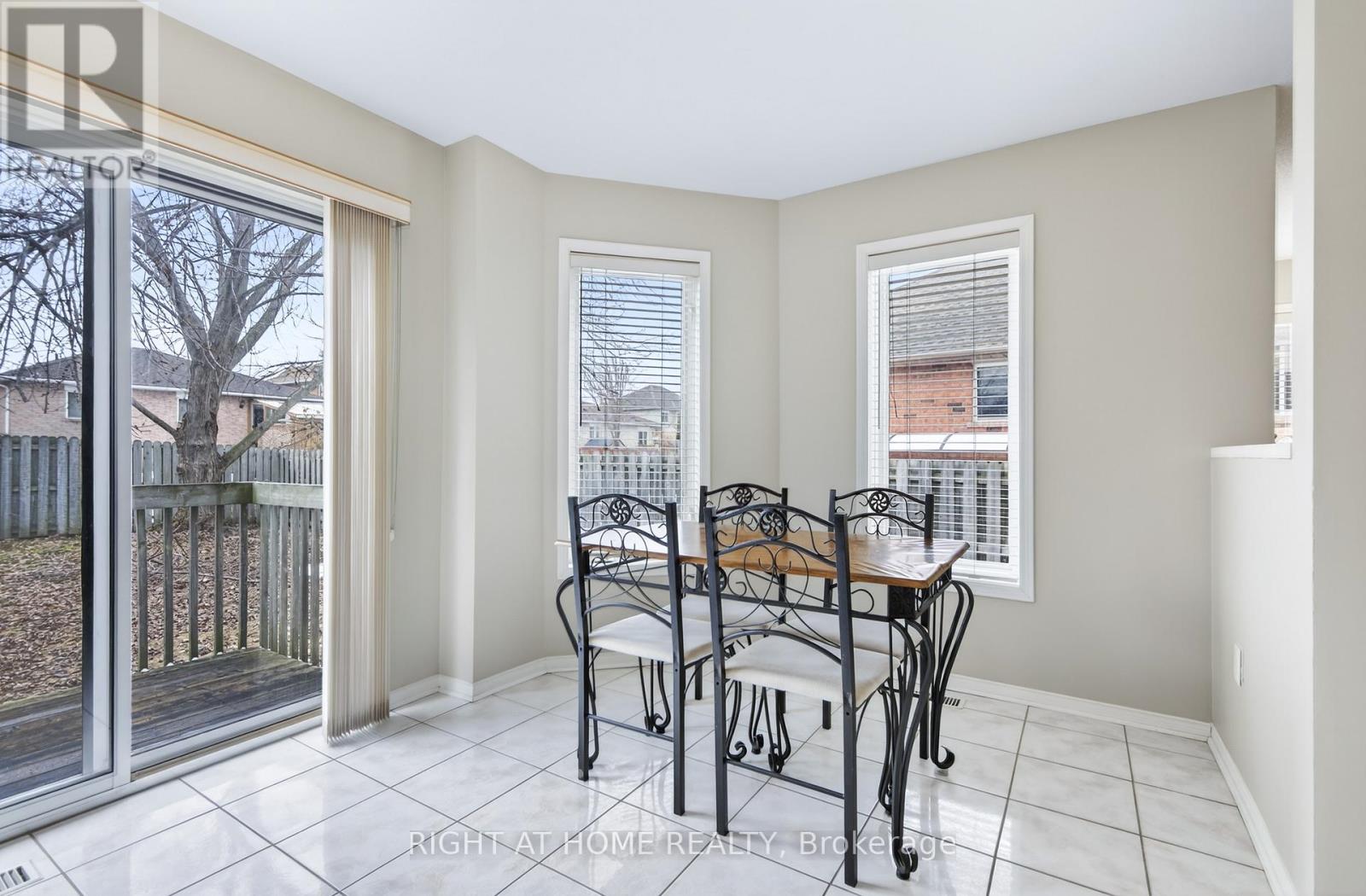 1338 Vincent Crescent, Innisfil, Ontario  L9S 1Z8 - Photo 8 - N13112326
