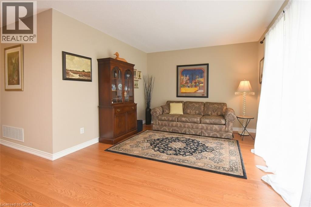 320 Hamilton Drive Unit# 4, Ancaster, Ontario  L9G 4W6 - Photo 2 - 40827908