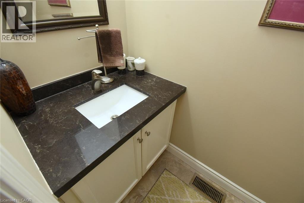 320 Hamilton Drive Unit# 4, Ancaster, Ontario  L9G 4W6 - Photo 23 - 40827908