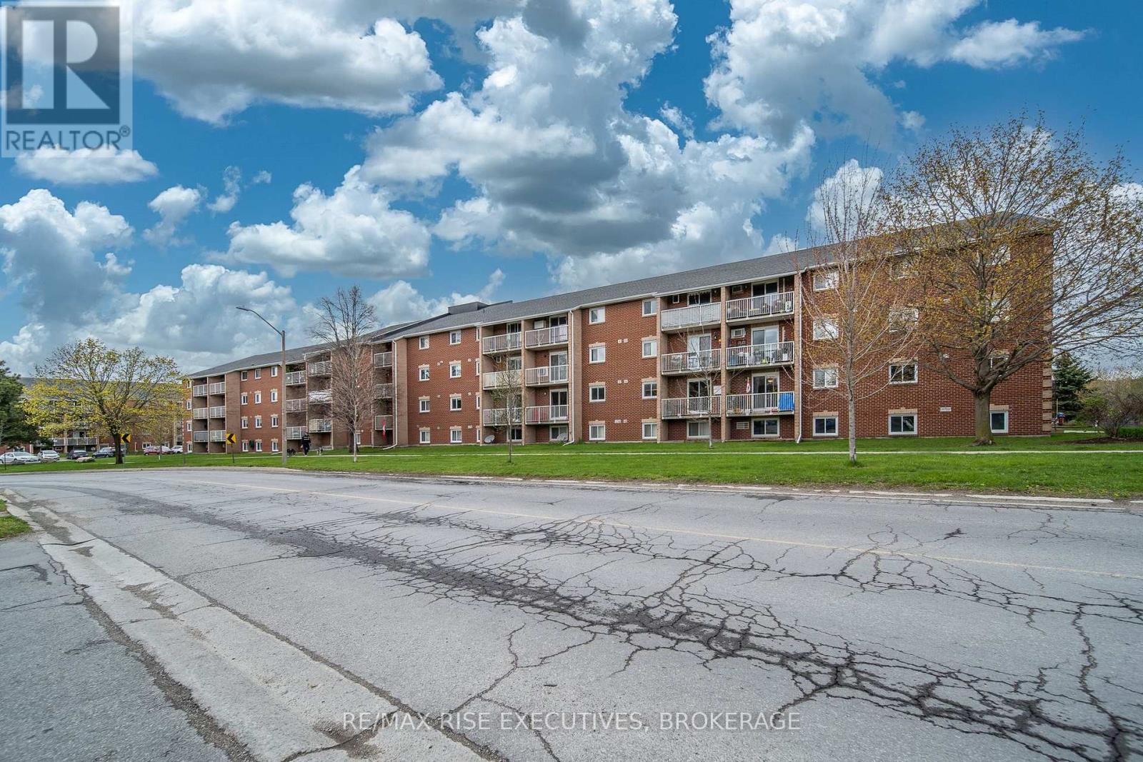 214 - 566 Armstrong Road, Kingston (East Gardiners Rd), Ontario  K7M 8M2 - Photo 3 - X13112502