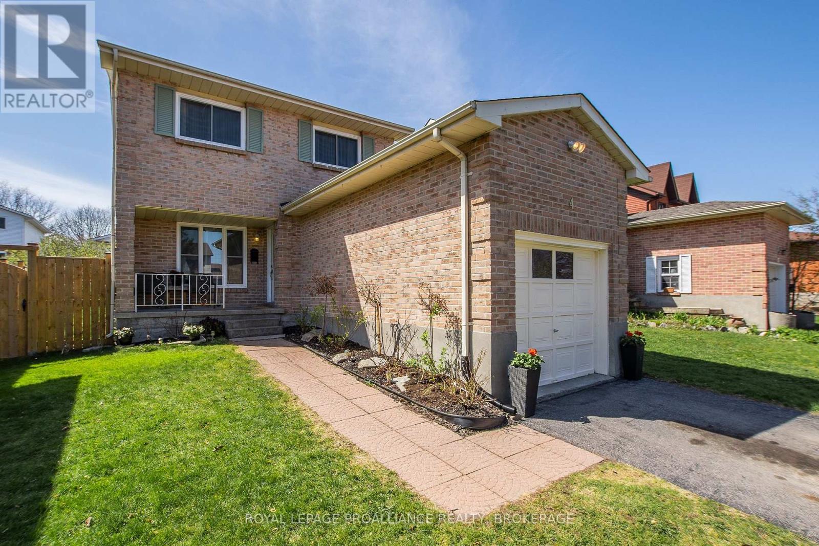 4 Balmoral Court, Kingston, Ontario  K7M 7S9 - Photo 1 - X13112530