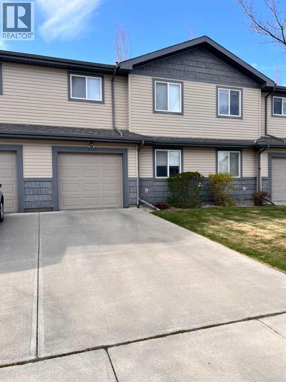 2, 153 Silkstone Road W, Lethbridge, Alberta  T1J 3Y6 - Photo 2 - A2309621
