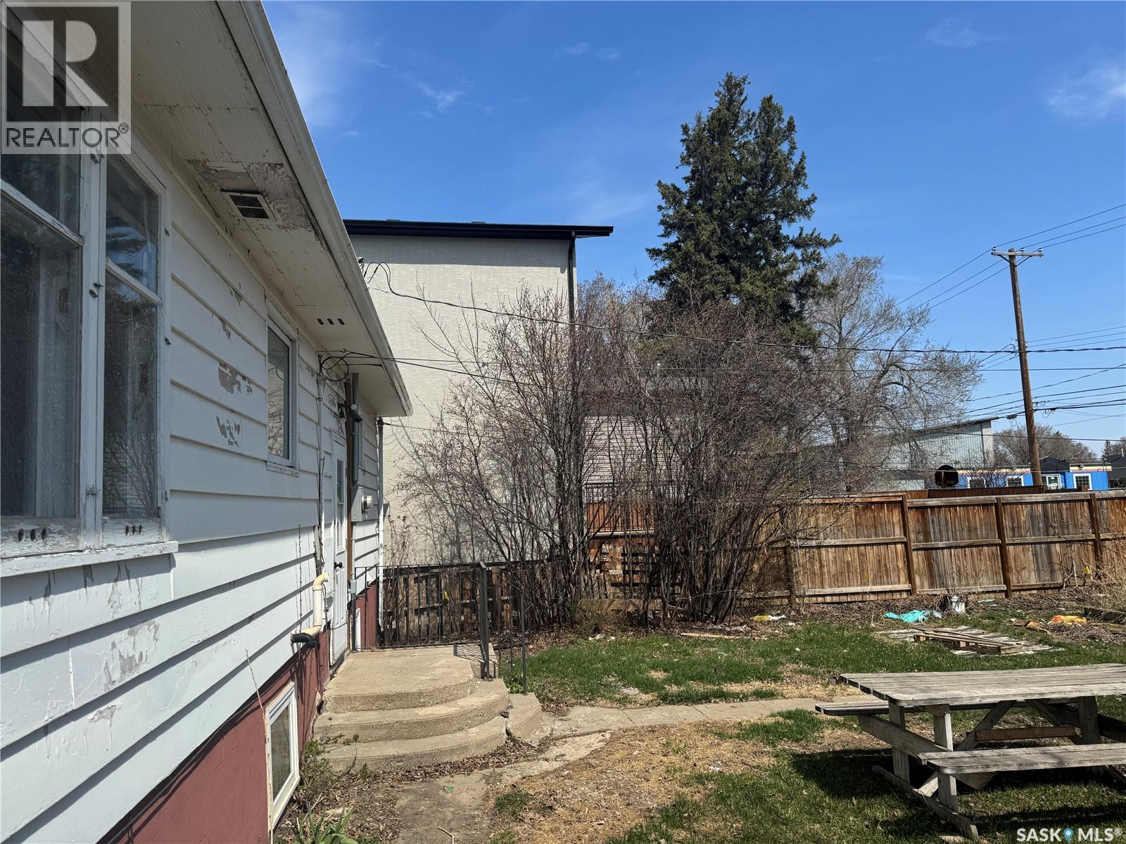 1318 B Avenue N, Saskatoon, Saskatchewan  S7L 1G5 - Photo 35 - SK031249