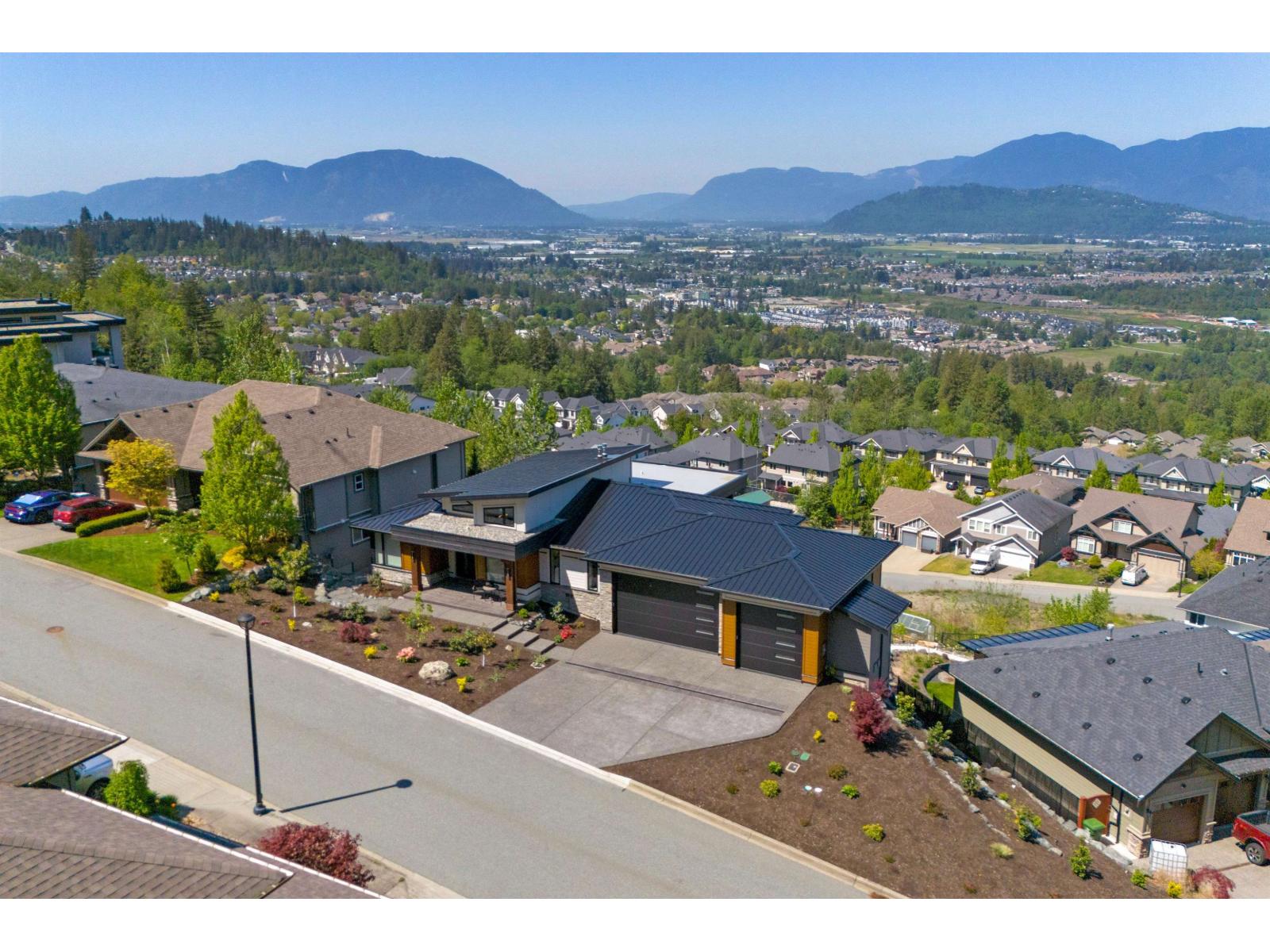 5487 Maclachlan Place, Promontory, Chilliwack, British Columbia  V2R 0P3 - Photo 2 - R3105528