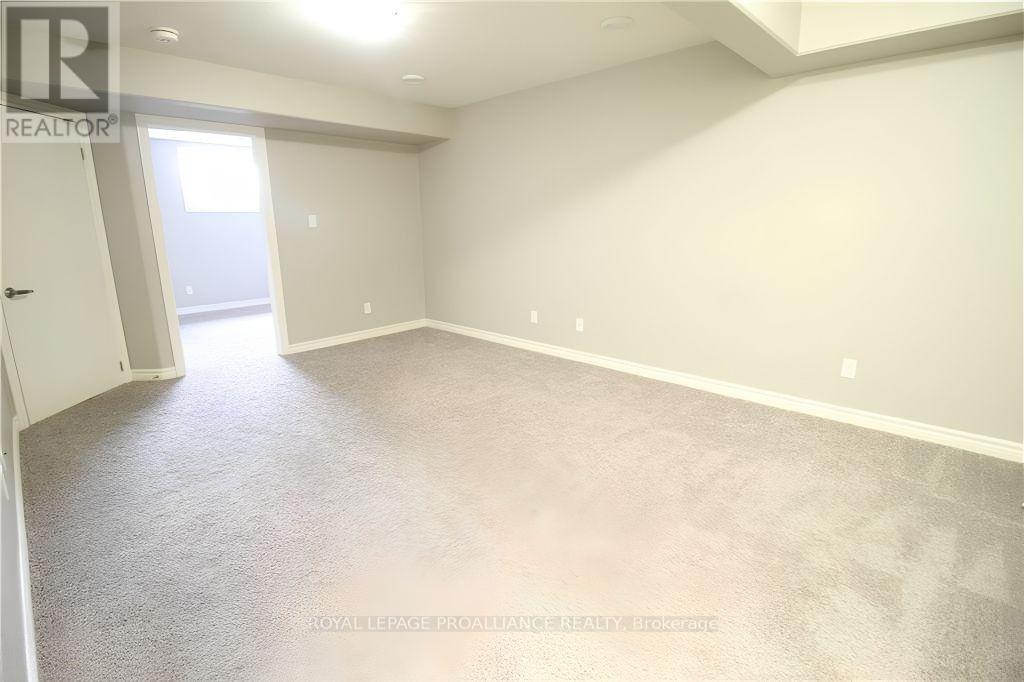 53 Ridgeway Place, Belleville, Ontario  K8P 5G3 - Photo 11 - X13112364