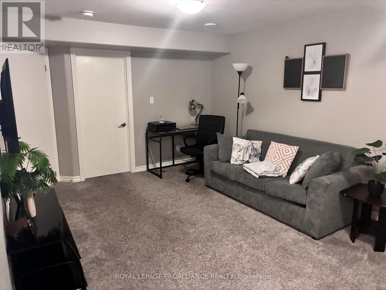 53 Ridgeway Place, Belleville, Ontario  K8P 5G3 - Photo 12 - X13112364