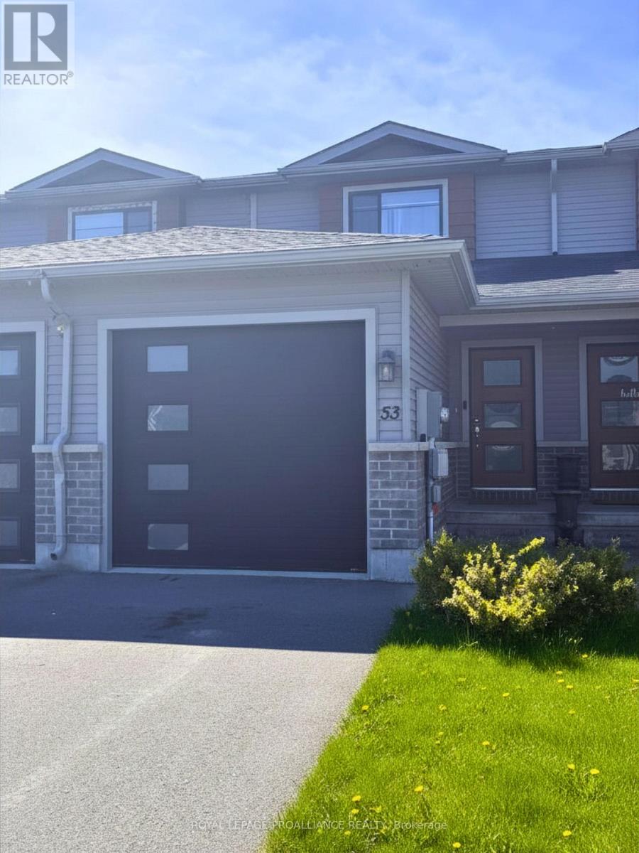 53 Ridgeway Place, Belleville, Ontario  K8P 5G3 - Photo 3 - X13112364