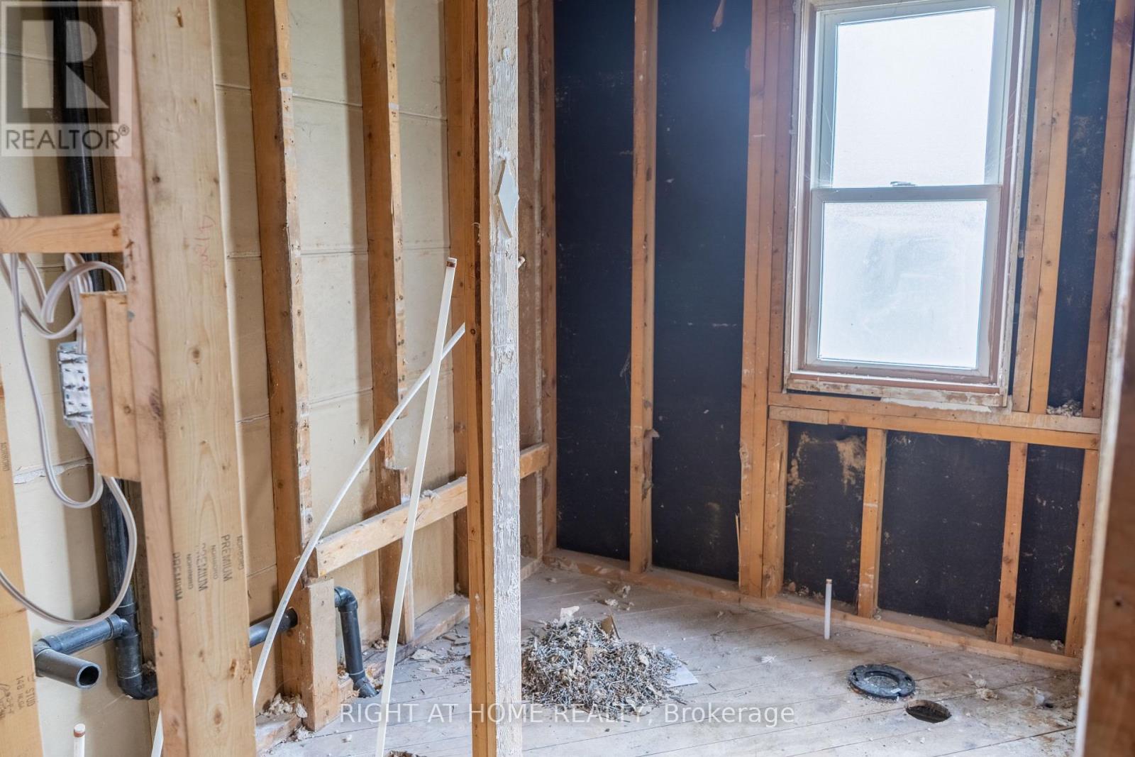 727 Payne Street, Peterborough, Ontario  K9J 2Z9 - Photo 9 - X13112440