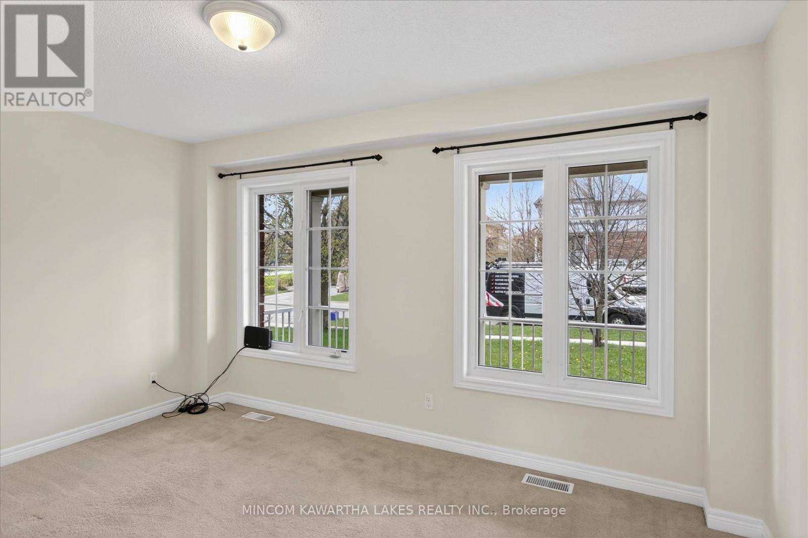 110 Farrier Crescent Ne, Peterborough, Ontario  K9H 0A5 - Photo 8 - X13112482