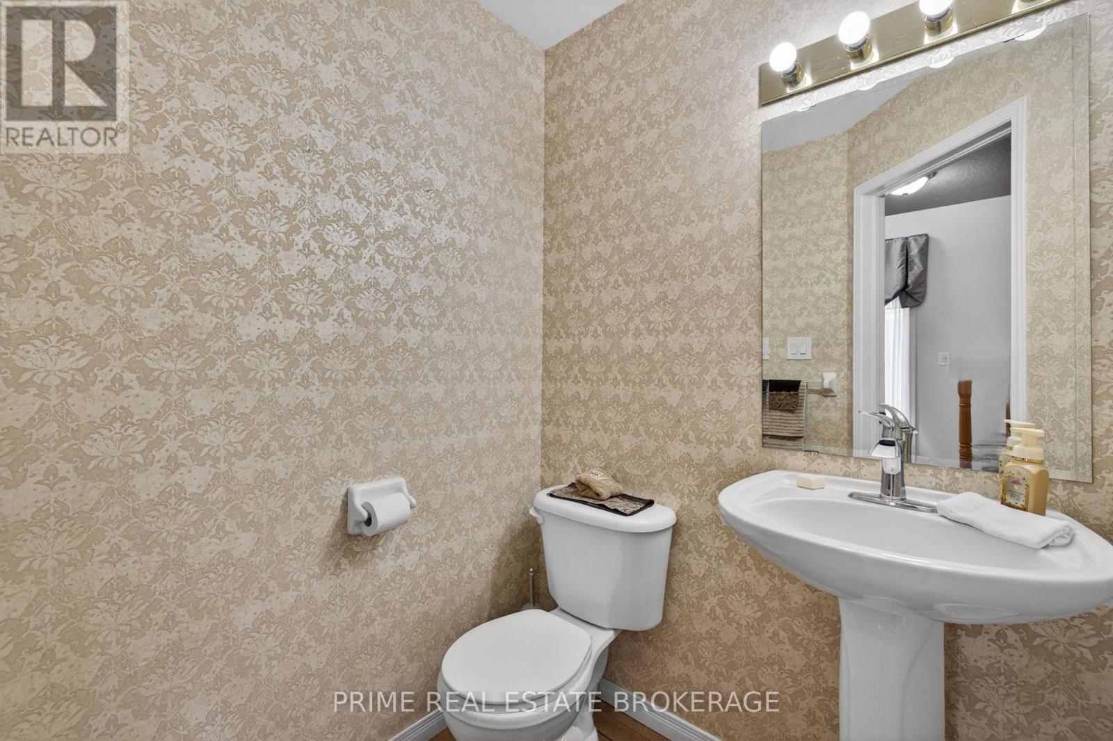 1768 Townsend Drive, London East, Ontario  N5Y 6K8 - Photo 7 - X13112500