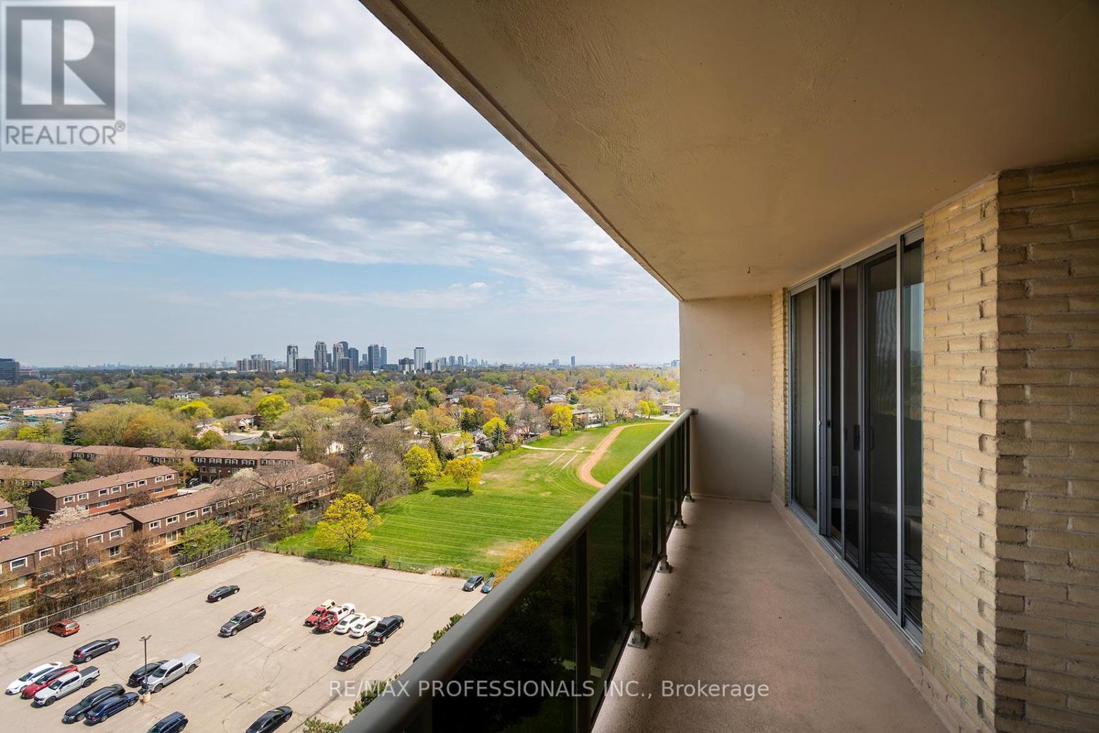 1504 - 812 Burnhamthorpe Road, Toronto, Ontario  M9C 4W1 - Photo 11 - W13111954