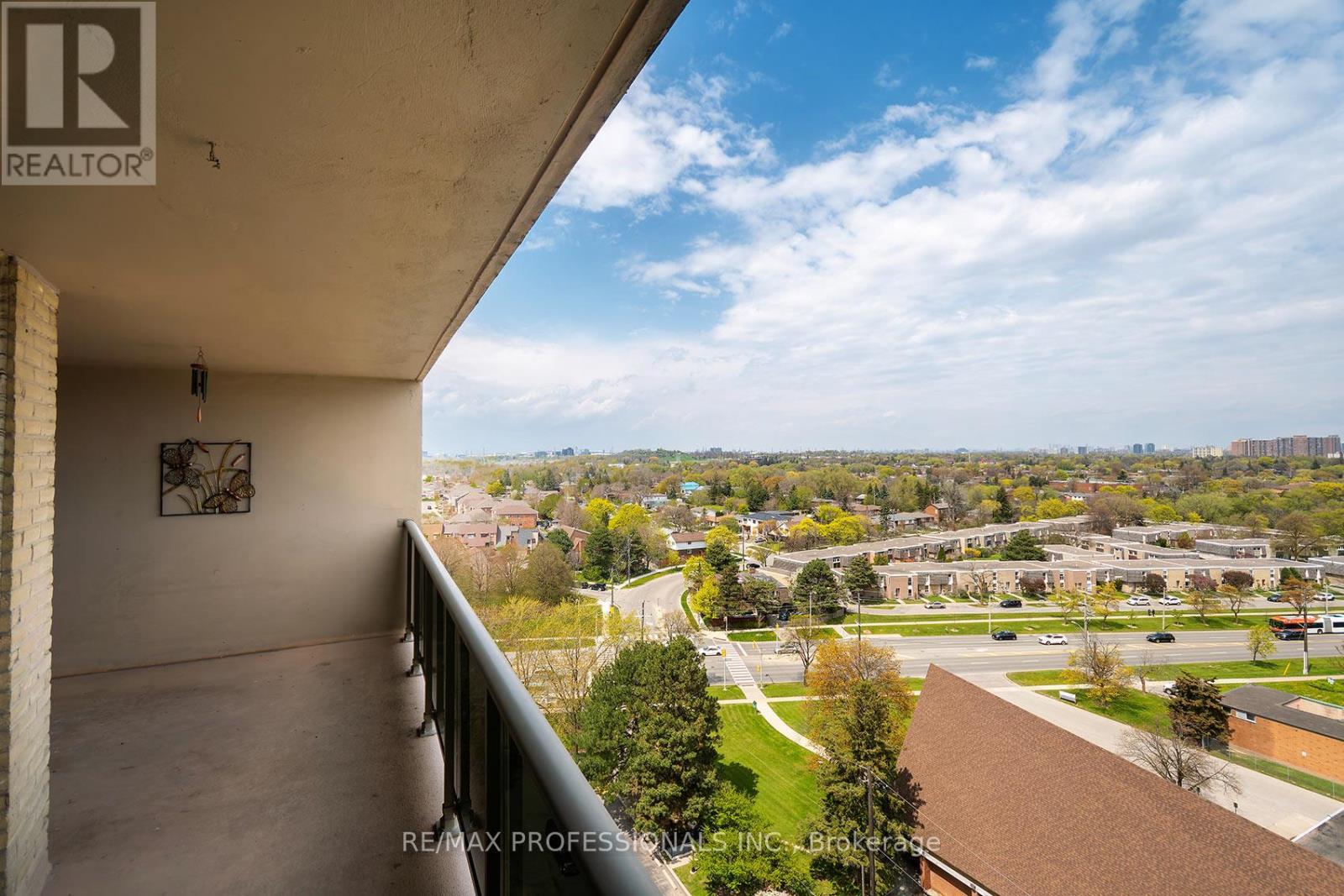 1504 - 812 Burnhamthorpe Road, Toronto, Ontario  M9C 4W1 - Photo 13 - W13111954