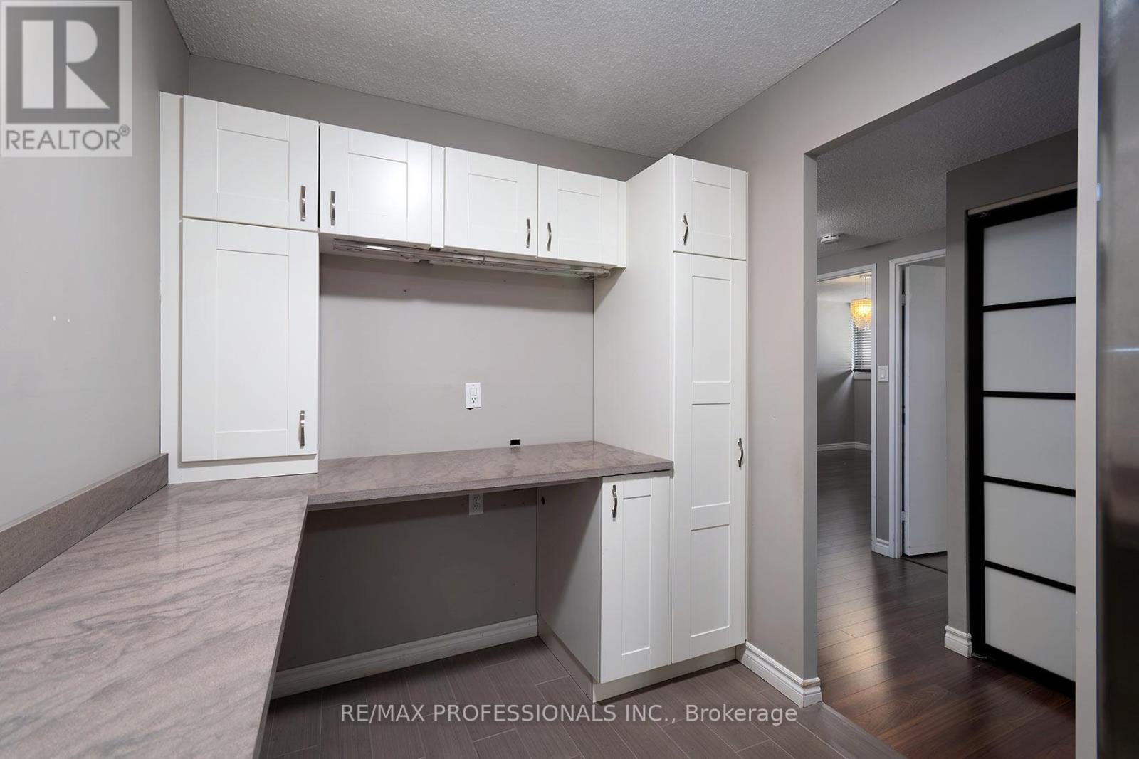 1504 - 812 Burnhamthorpe Road, Toronto, Ontario  M9C 4W1 - Photo 18 - W13111954