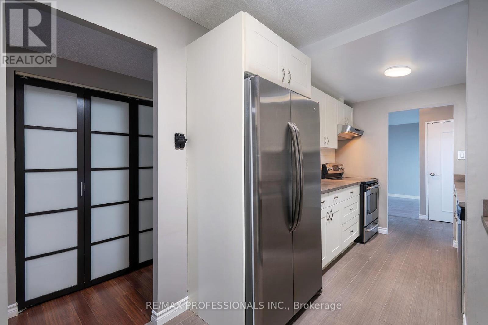 1504 - 812 Burnhamthorpe Road, Toronto, Ontario  M9C 4W1 - Photo 19 - W13111954