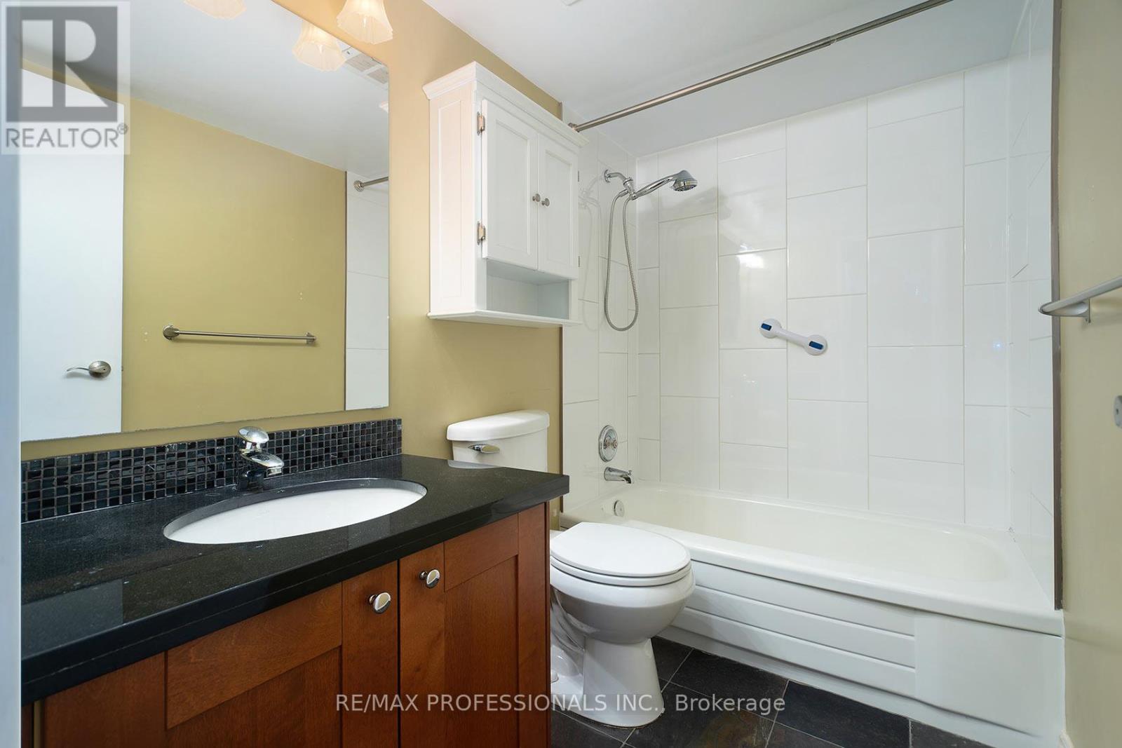1504 - 812 Burnhamthorpe Road, Toronto, Ontario  M9C 4W1 - Photo 28 - W13111954