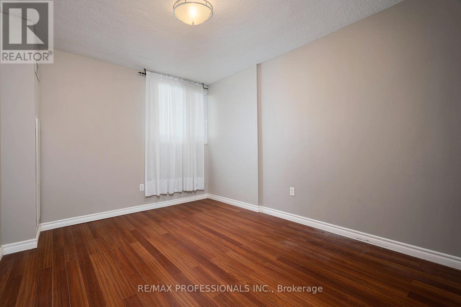 1504 - 812 Burnhamthorpe Road, Toronto, Ontario  M9C 4W1 - Photo 30 - W13111954