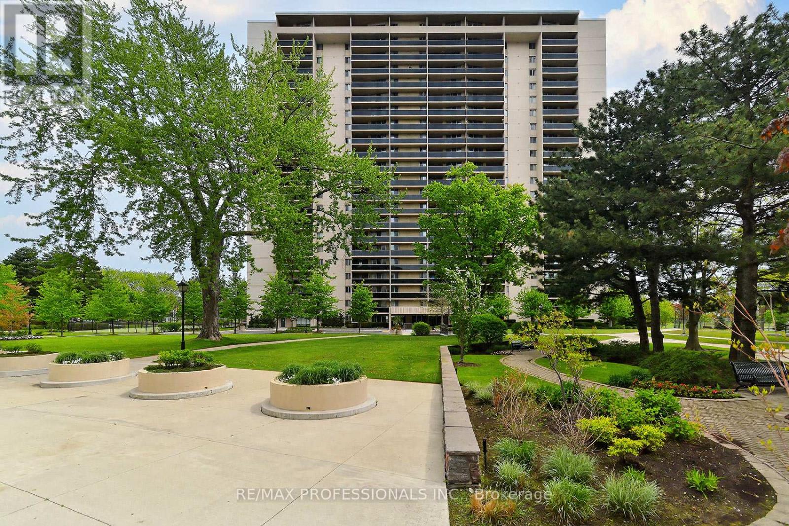 1504 - 812 Burnhamthorpe Road, Toronto, Ontario  M9C 4W1 - Photo 35 - W13111954