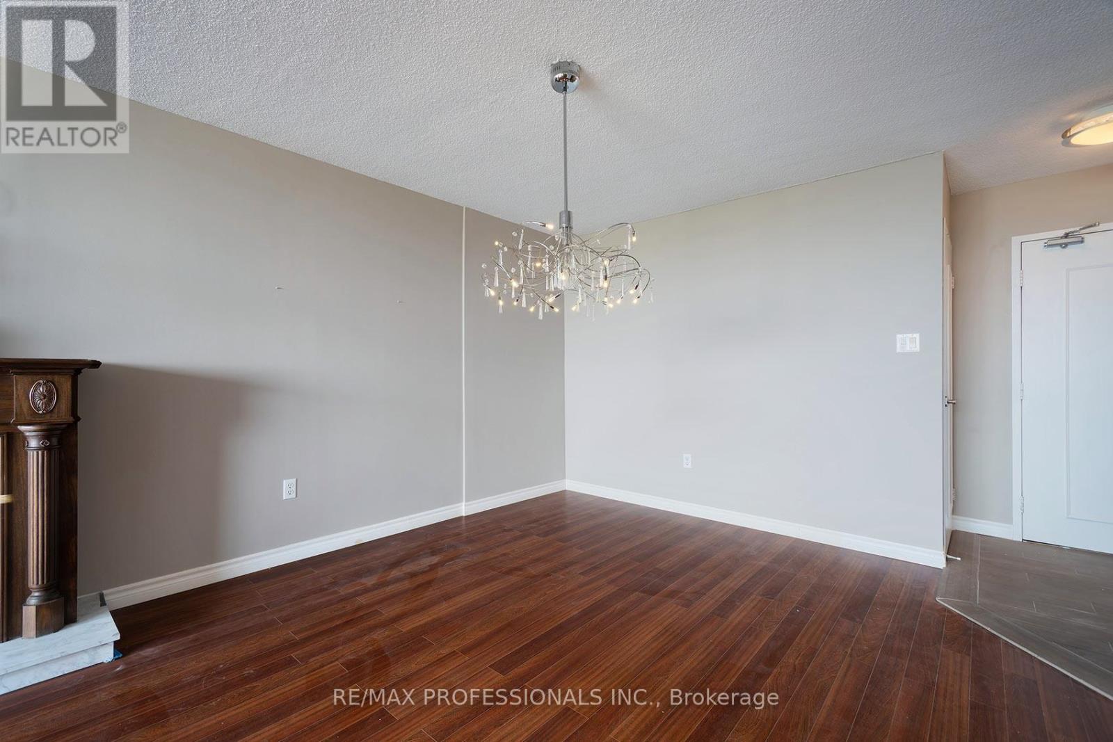 1504 - 812 Burnhamthorpe Road, Toronto, Ontario  M9C 4W1 - Photo 9 - W13111954