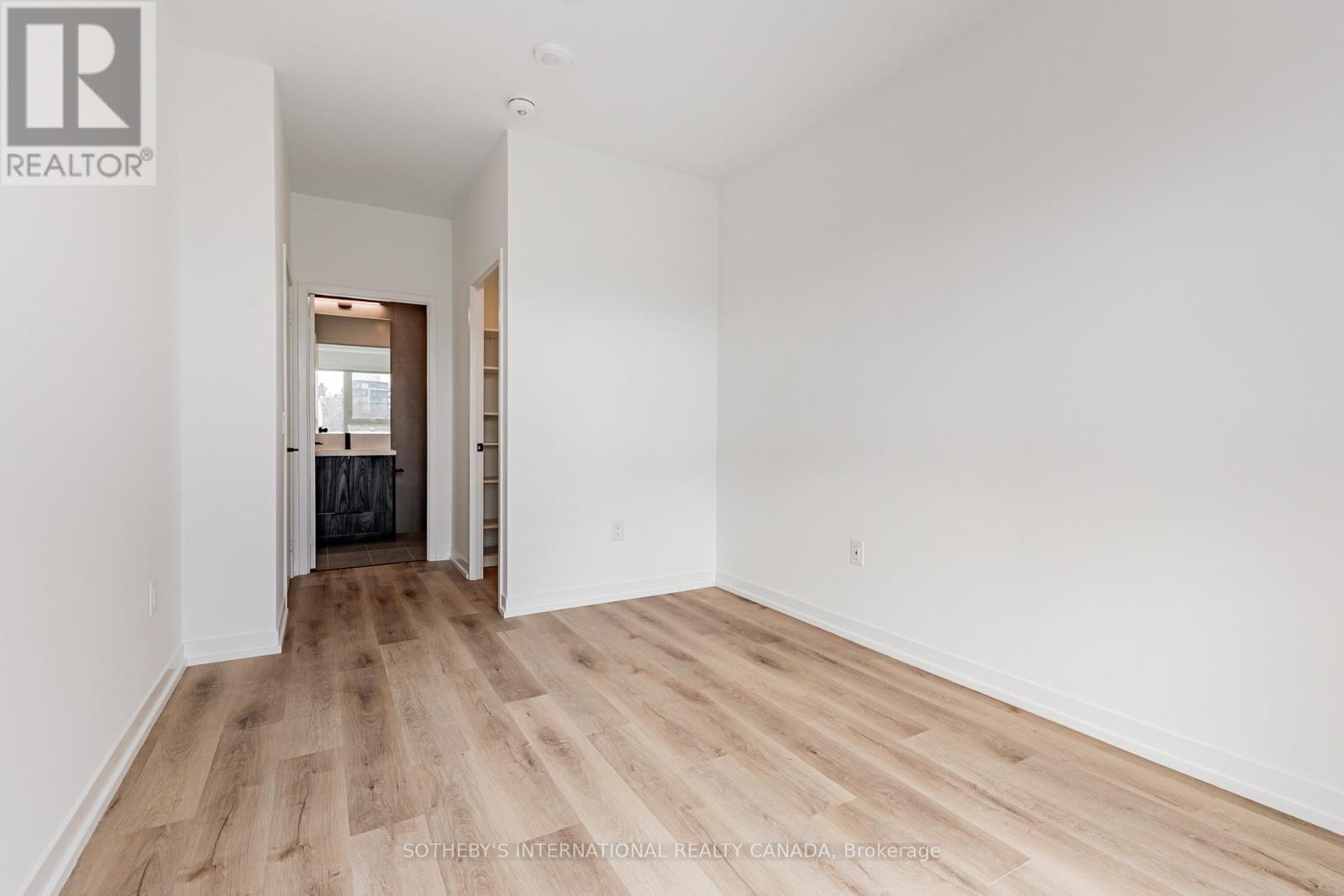 104 - 31 York Garden Way, Toronto, Ontario  M6A 2V1 - Photo 12 - W13112004