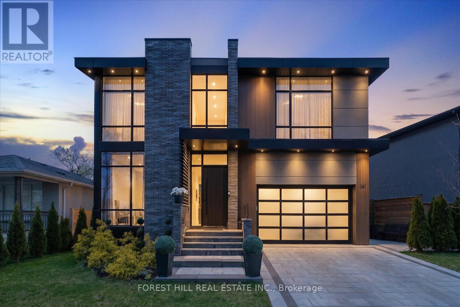 16 LEMONWOOD DRIVE, Toronto, Ontario