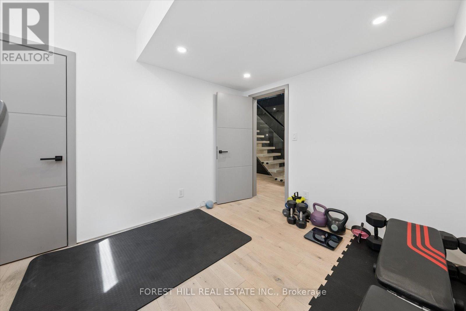 16 Lemonwood Drive, Toronto, Ontario  M9A 4L4 - Photo 26 - W13112016