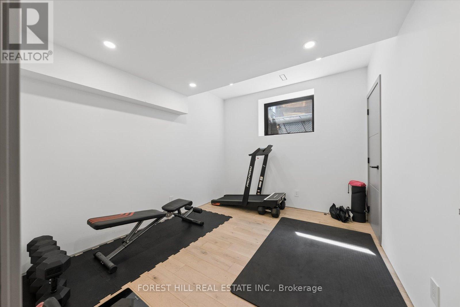 16 Lemonwood Drive, Toronto, Ontario  M9A 4L4 - Photo 27 - W13112016