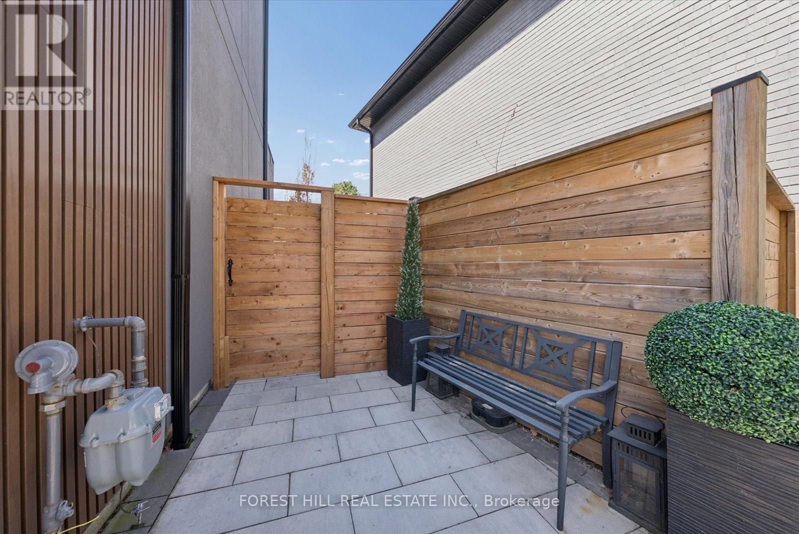 16 Lemonwood Drive, Toronto, Ontario  M9A 4L4 - Photo 29 - W13112016