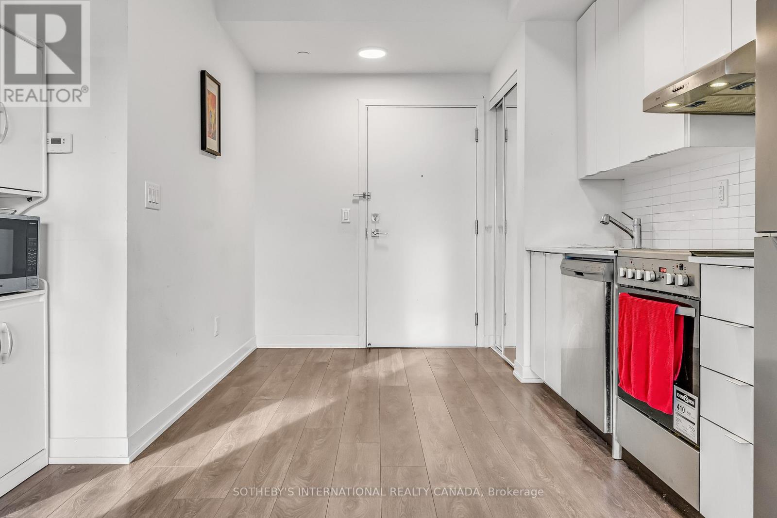 406 - 120 Canon Jackson Drive, Toronto, Ontario  M6M 0B8 - Photo 7 - W13112028