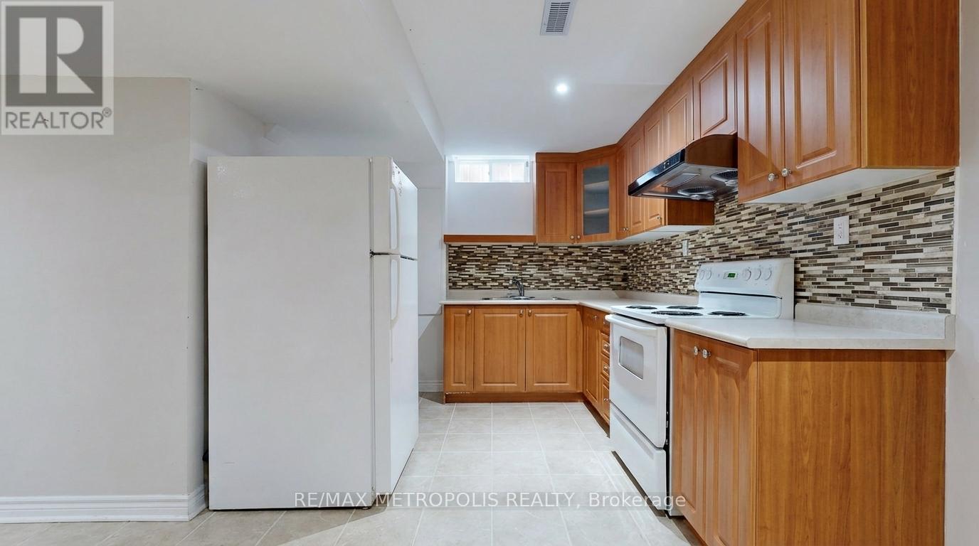 9 Tan Lane, Brampton, Ontario  L6P 0Z9 - Photo 50 - W13112042