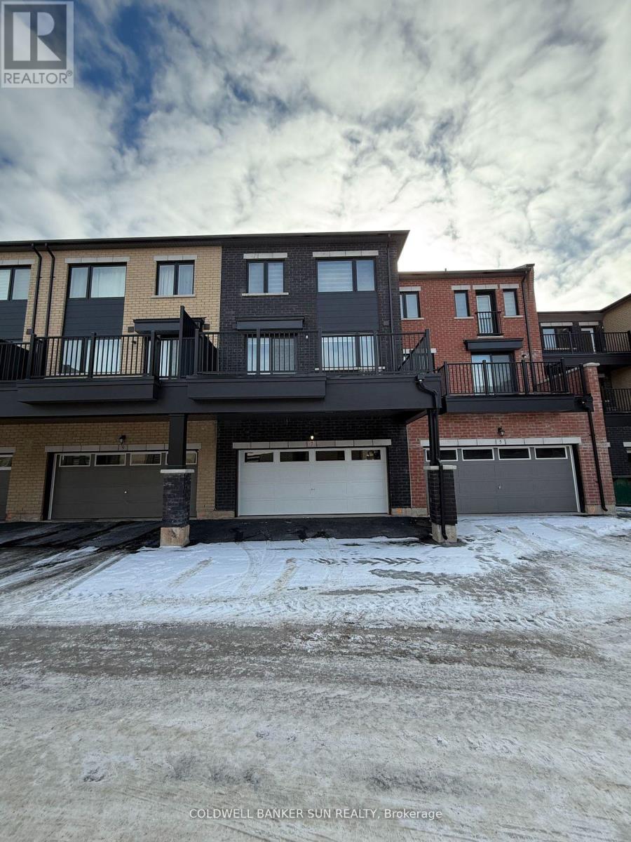 7 Marvin Avenue, Oakville, Ontario  L6H 7C5 - Photo 6 - W13112046