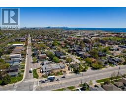 704 - 1100 CAVEN STREET, Mississauga, Ontario