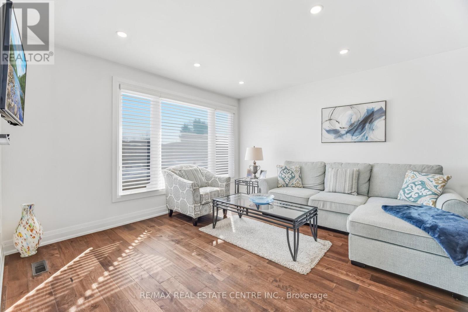3392 Homark Drive, Mississauga, Ontario  L4Y 2K7 - Photo 6 - W13112098