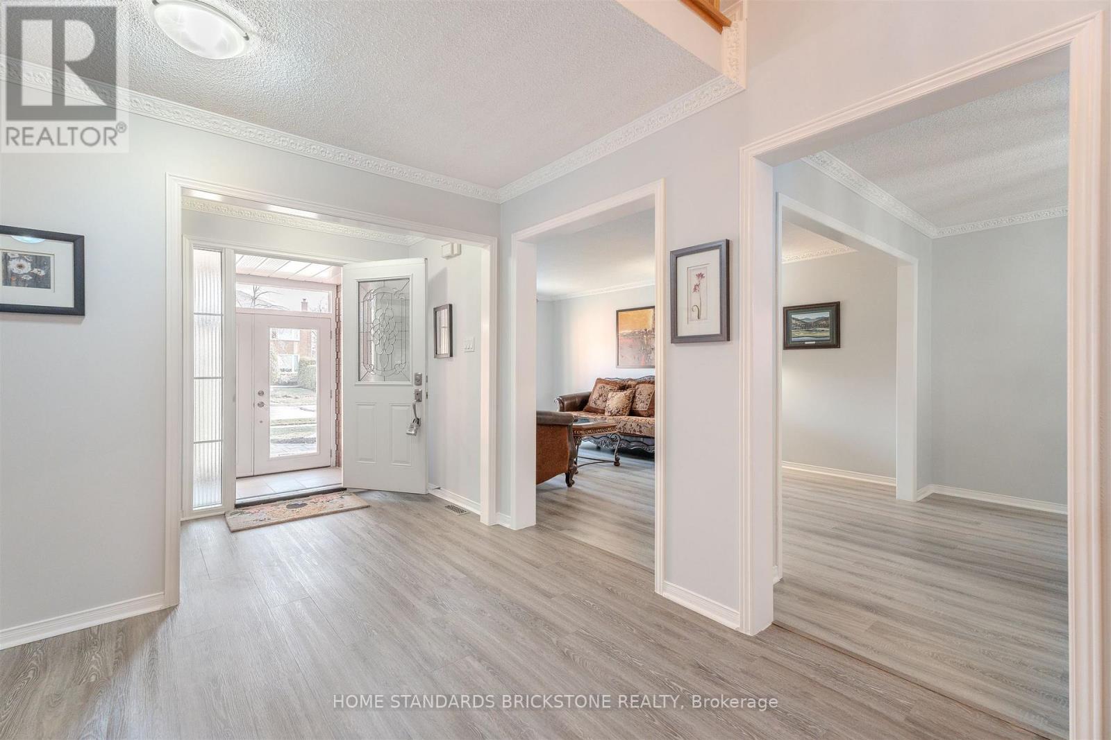 4538 Penhallow Road, Mississauga, Ontario  L5V 1E7 - Photo 5 - W13112104