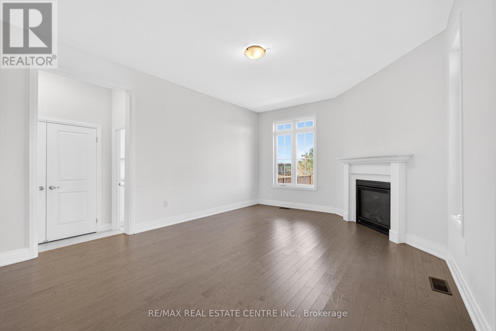 423 Royal West Drive, Brampton, Ontario  L6X 5K1 - Photo 15 - W13112116