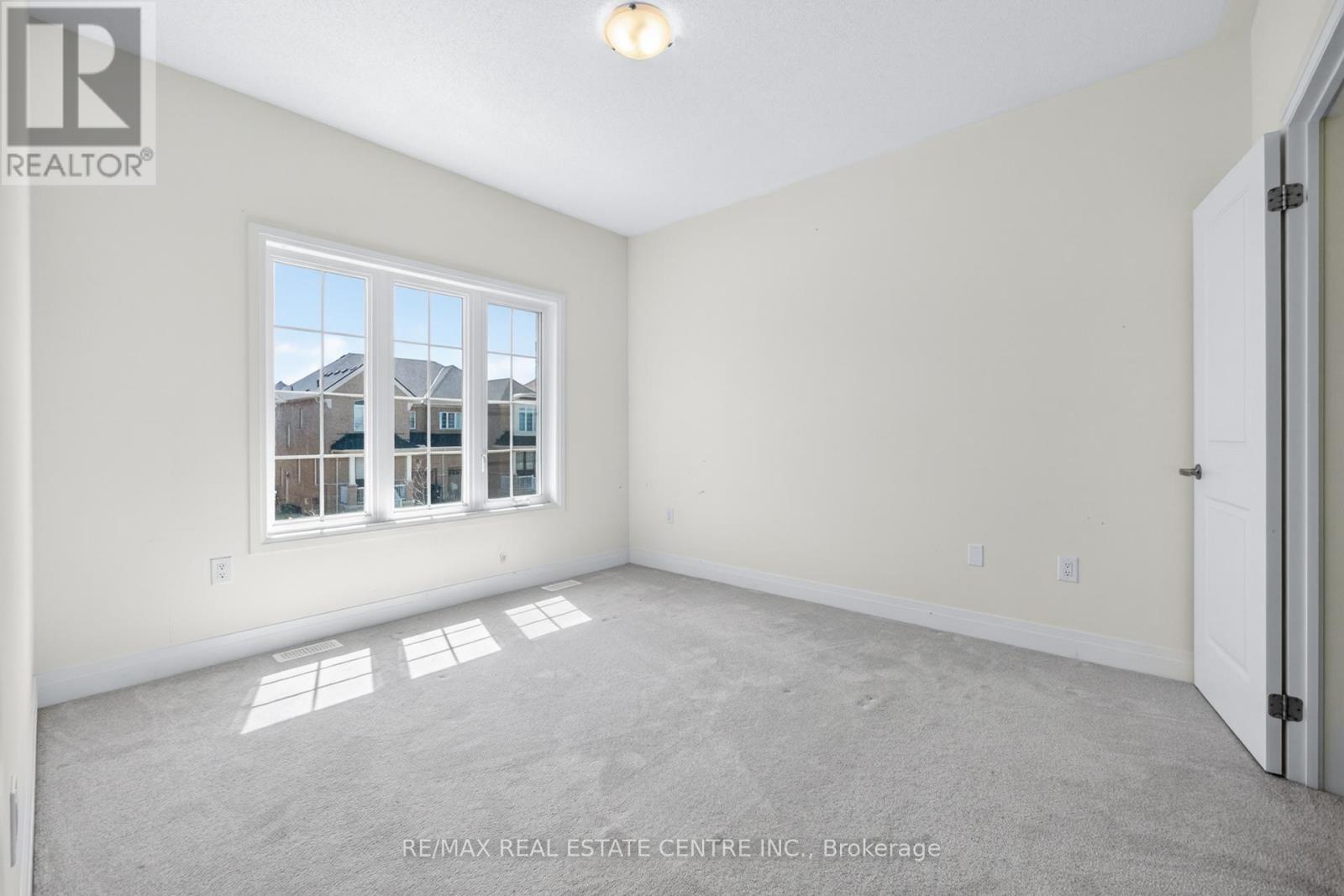 423 Royal West Drive, Brampton, Ontario  L6X 5K1 - Photo 21 - W13112116