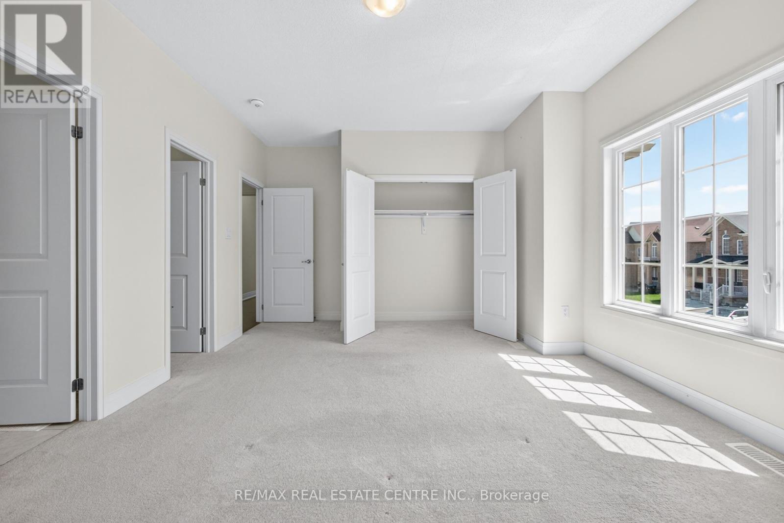 423 Royal West Drive, Brampton, Ontario  L6X 5K1 - Photo 33 - W13112116