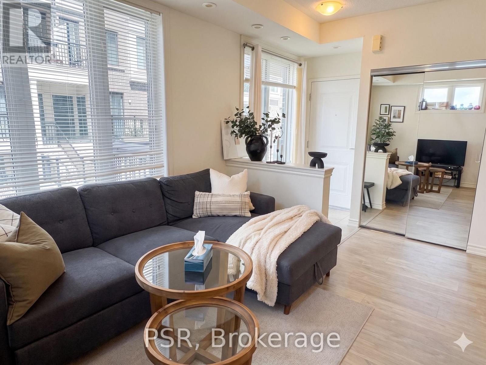 2 - 120 Long Branch Avenue, Toronto, Ontario  M8W 0B1 - Photo 3 - W13112146