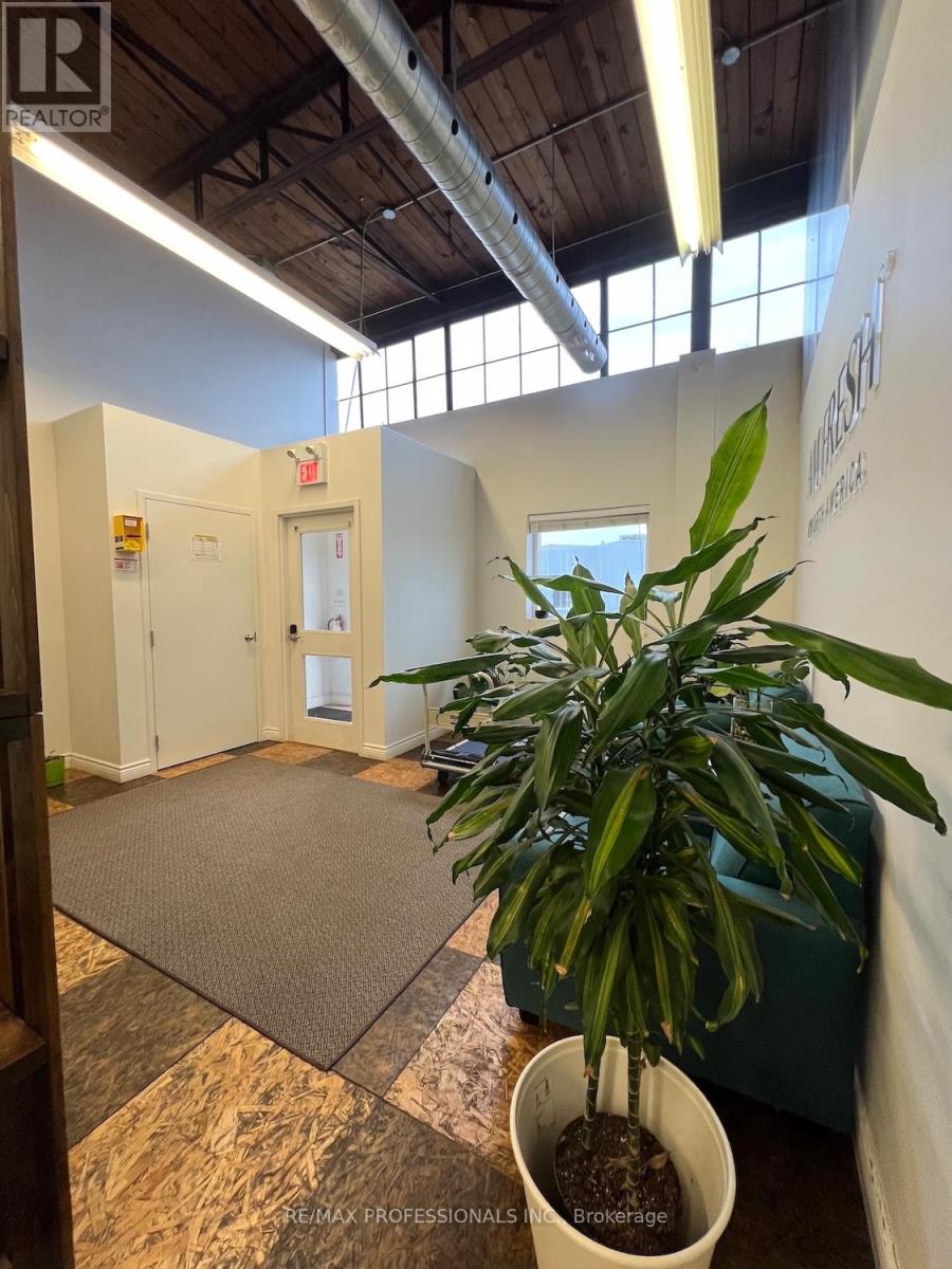 130 North Queen Street, Toronto, Ontario  M8Z 2E4 - Photo 3 - W13112174