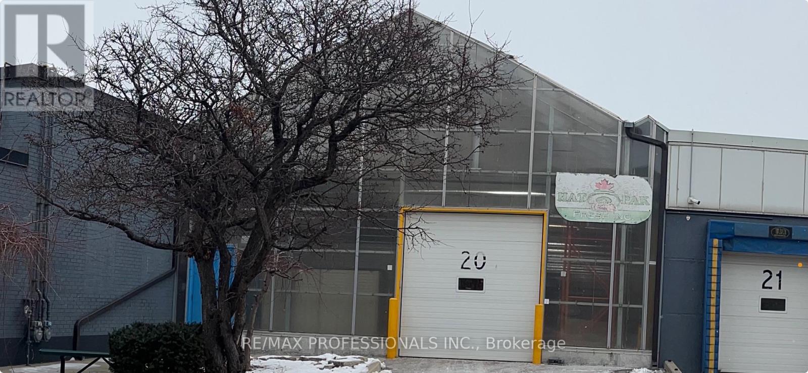 130 North Queen Street, Toronto, Ontario  M8Z 2E4 - Photo 32 - W13112174