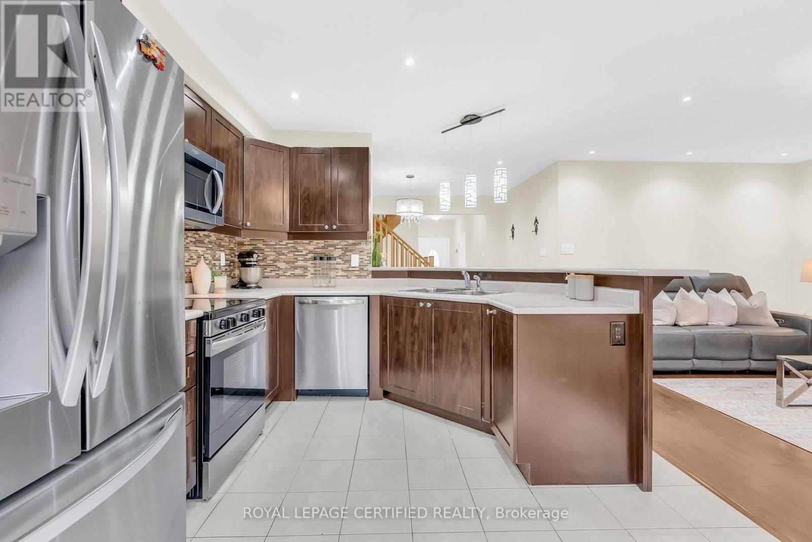 441 Cavanagh Lane, Milton, Ontario  L9T 8G6 - Photo 14 - W13112186