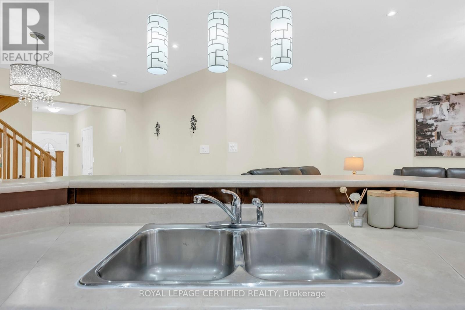 441 Cavanagh Lane, Milton, Ontario  L9T 8G6 - Photo 16 - W13112186