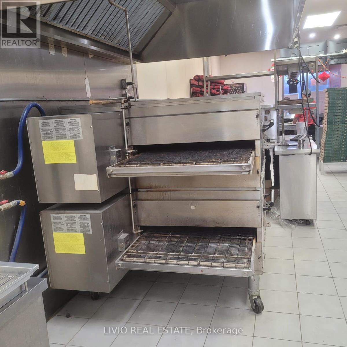 6 - 11 WESTMORE DRIVE, toronto (west humber-clairville), Ontario