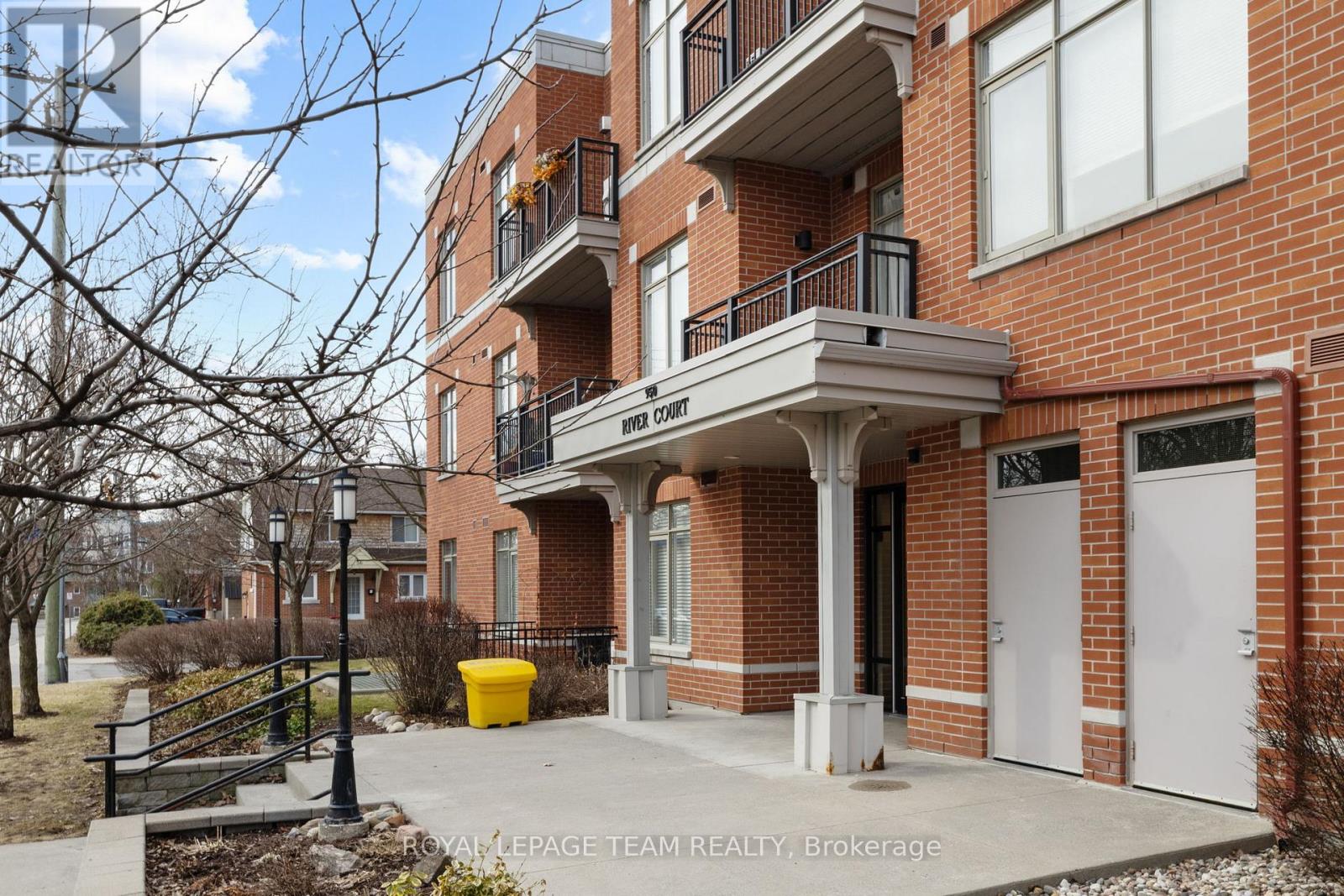 212 - 950 Marguerite Avenue, Ottawa, Ontario  K1K 3T8 - Photo 3 - X13112342